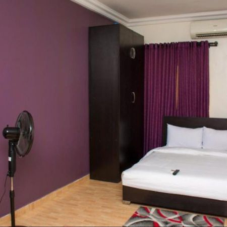 Esporta Suites Yaba Lagos Kültér fotó