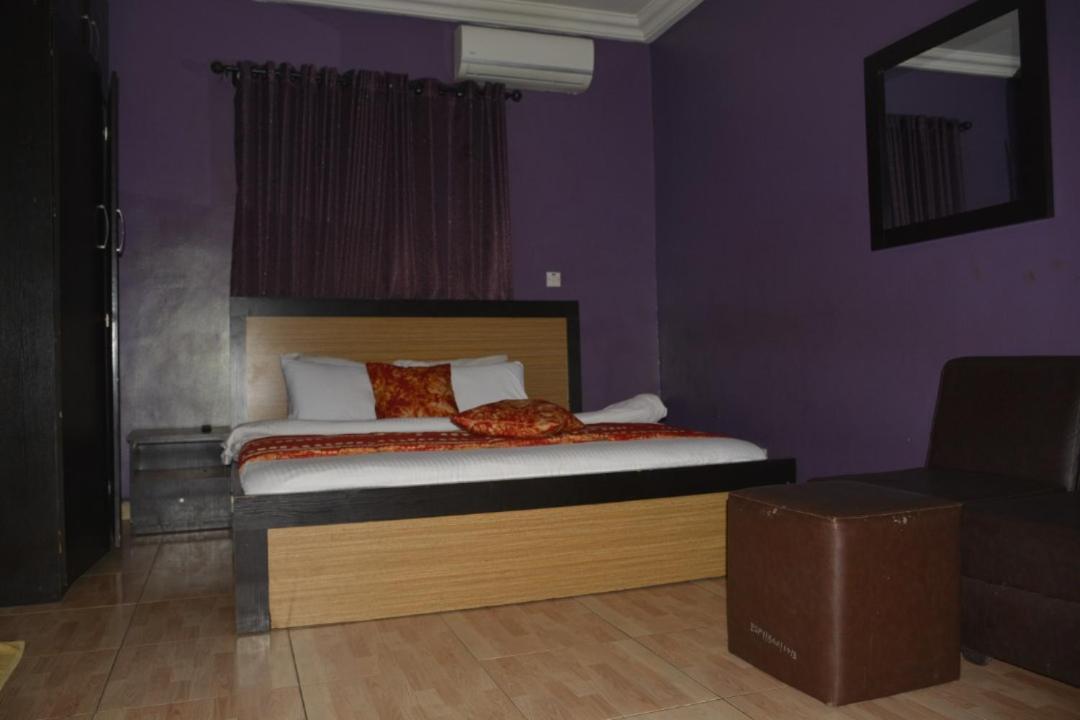 Esporta Suites Yaba Lagos Kültér fotó