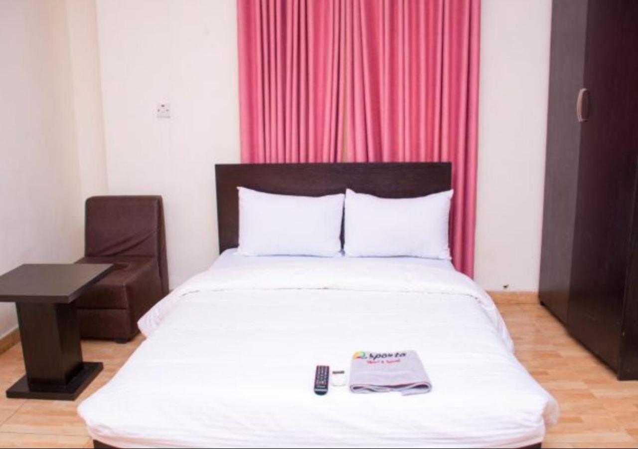 Esporta Suites Yaba Lagos Kültér fotó