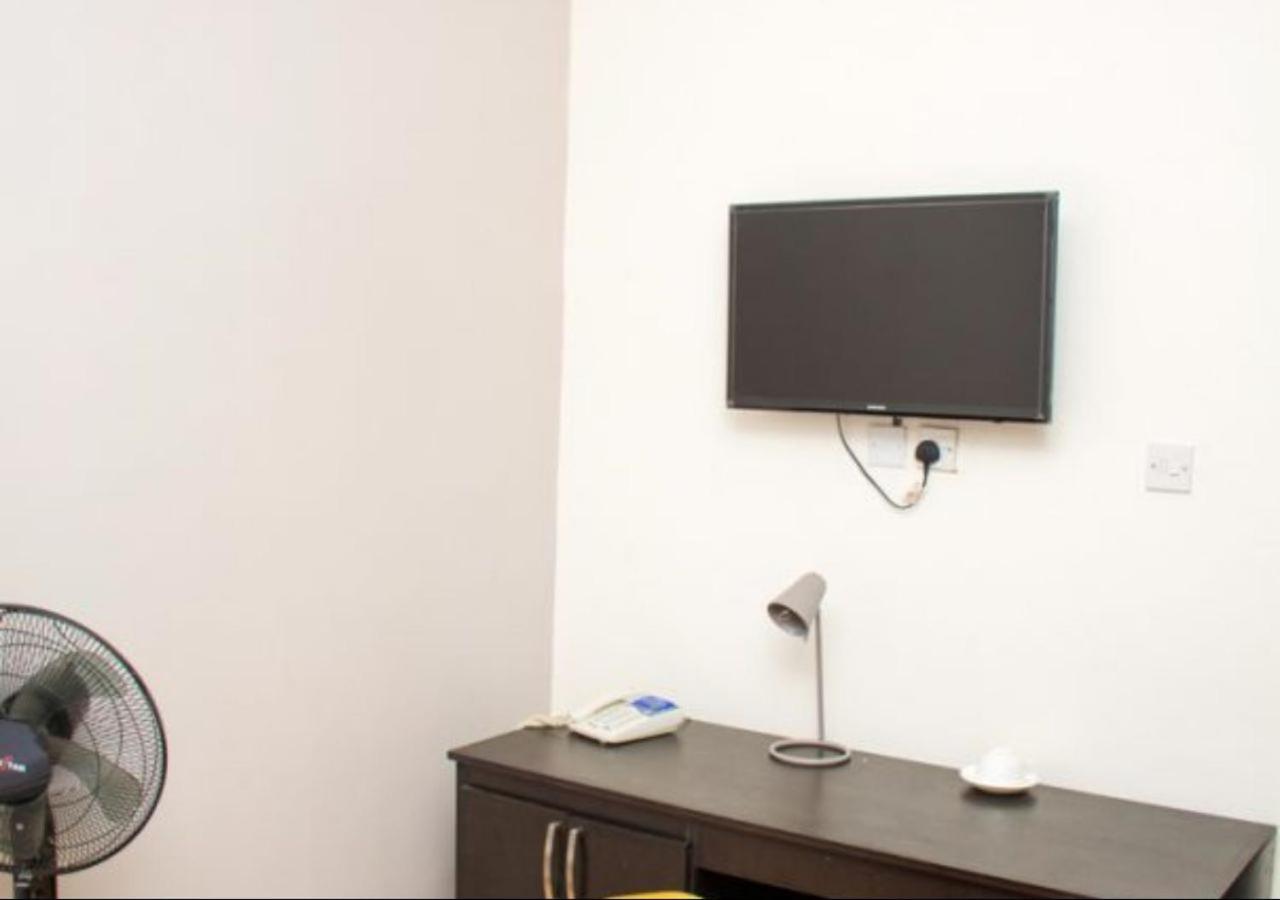 Esporta Suites Yaba Lagos Kültér fotó